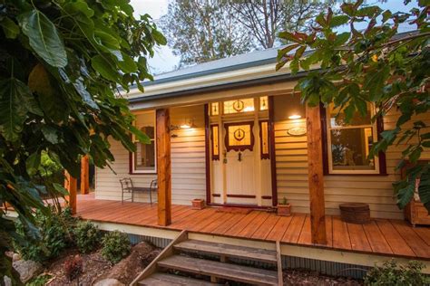 Accommodation Lilydale .